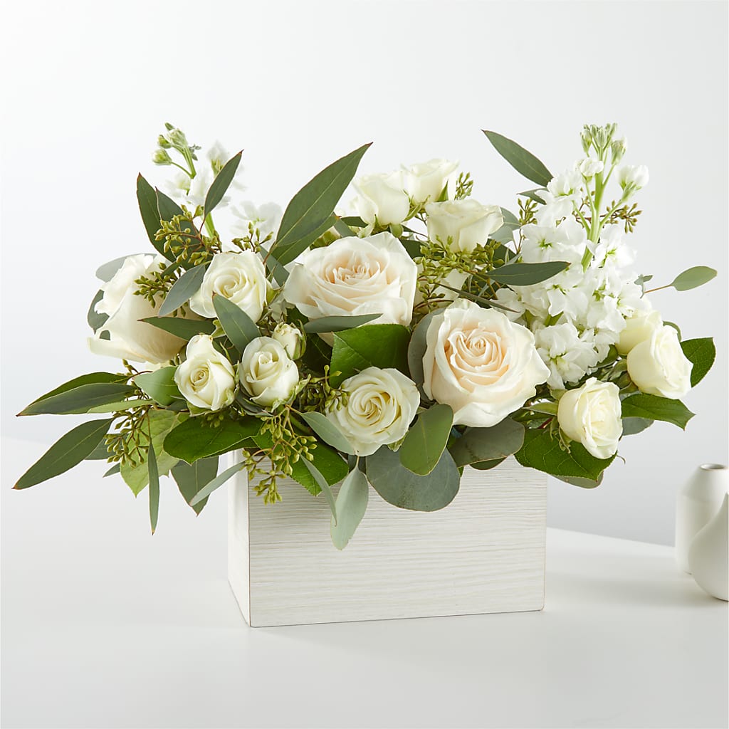 Fresh Linen Box Bouquet – The Flower Gallery, Linden NJ