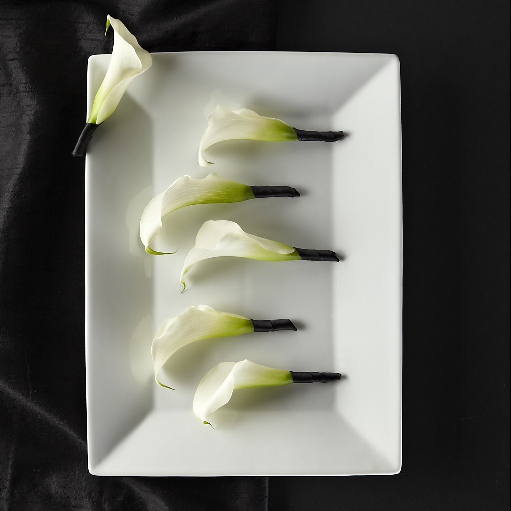 Calla Lily Promise Boutonniere – The Flower Gallery, Linden NJ