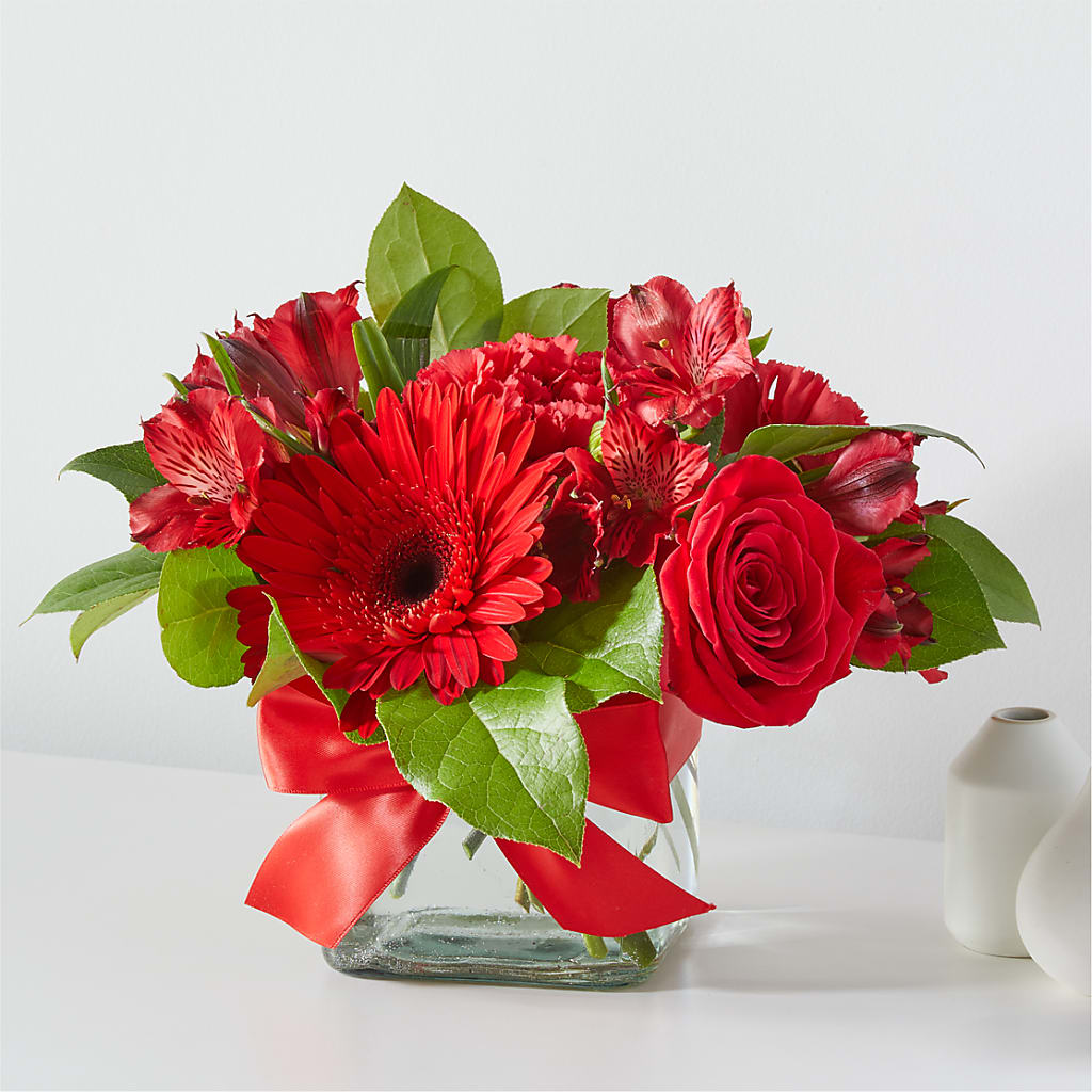 Red Hot Bouquet – The Flower Gallery, Linden NJ
