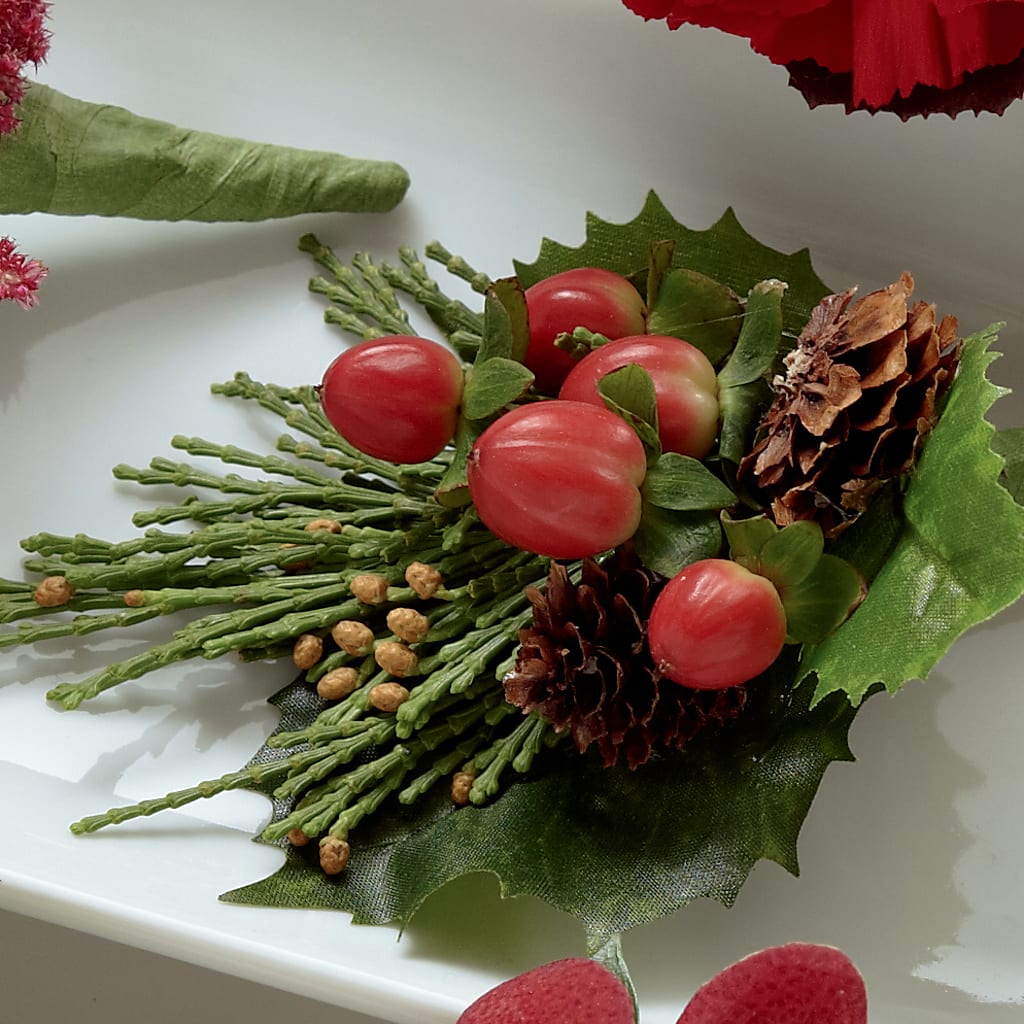 Red Berry Boutonniere – The Flower Gallery, Linden NJ