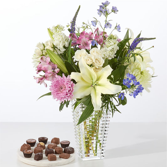 Winter Celebration Bouquet –  The Flower Gallery, Linden NJ