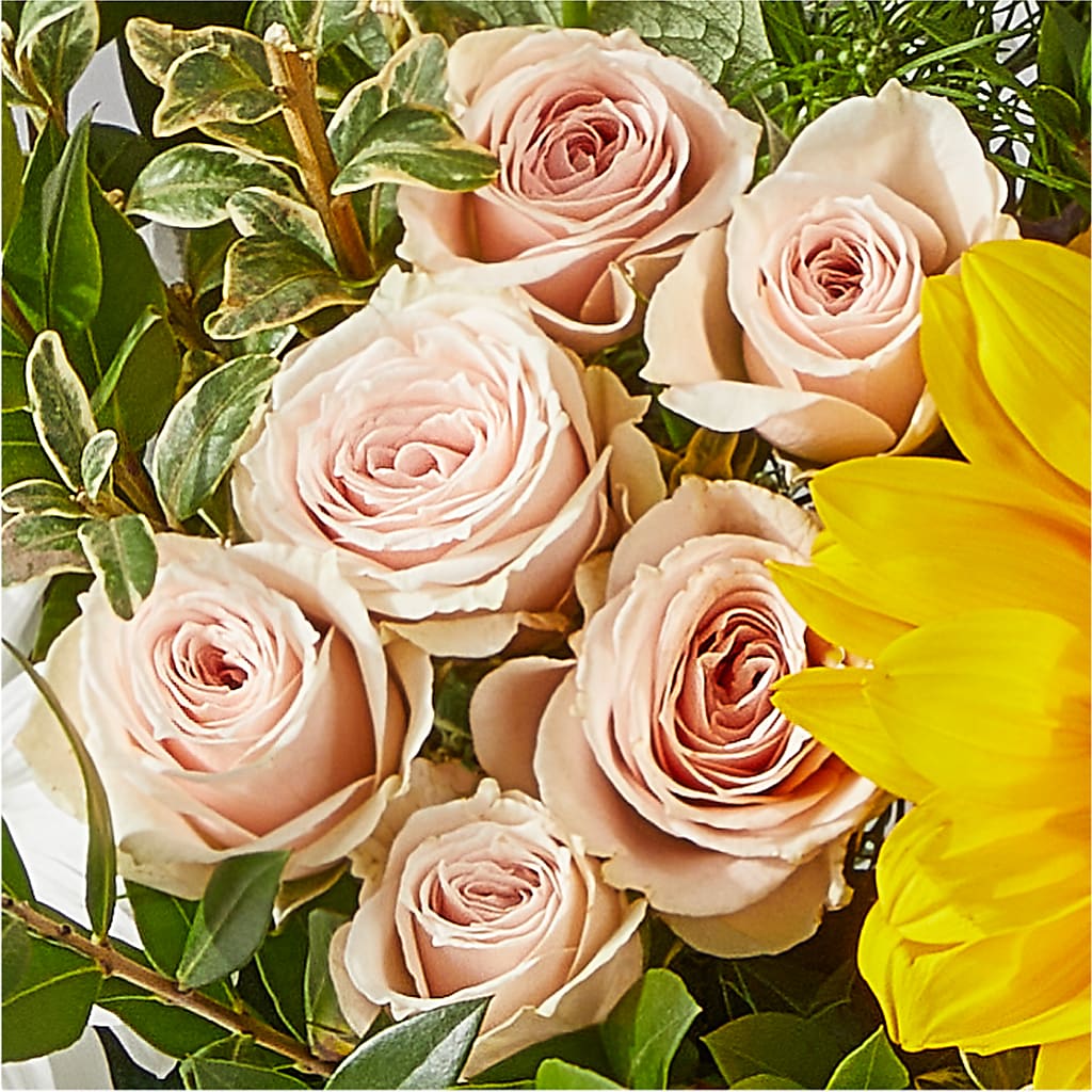 The Good Life Bouquet –  The Flower Gallery, Linden NJ
