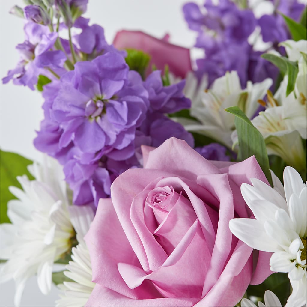 Garden of Peace Bouquet –  The Flower Gallery, Linden NJ
