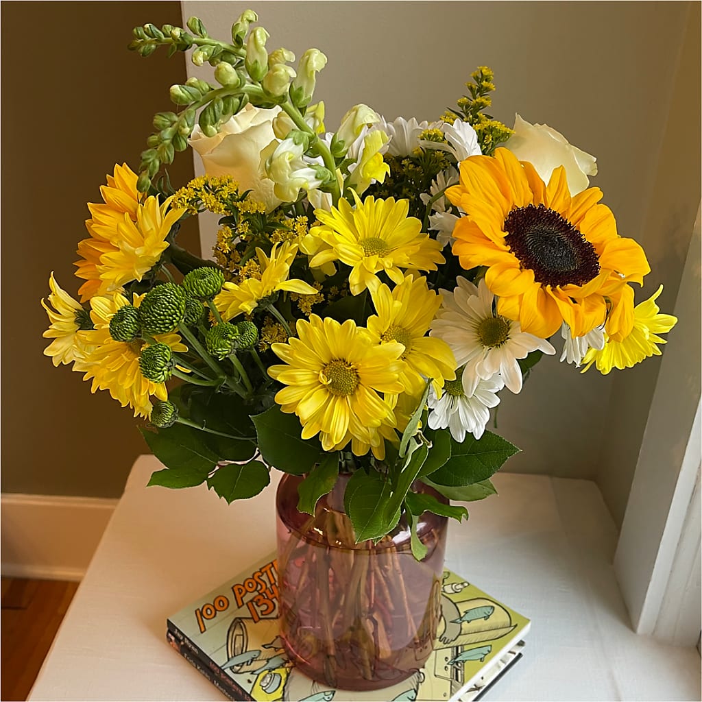 Hello Sunshine Bouquet –  The Flower Gallery, Linden NJ