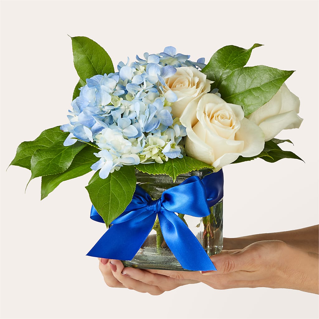 Sky Blue Delight Bouquet –  The Flower Gallery, Linden NJ