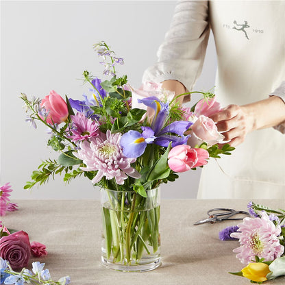 Pastel Tradition - A Florist Original –  The Flower Gallery, Linden NJ
