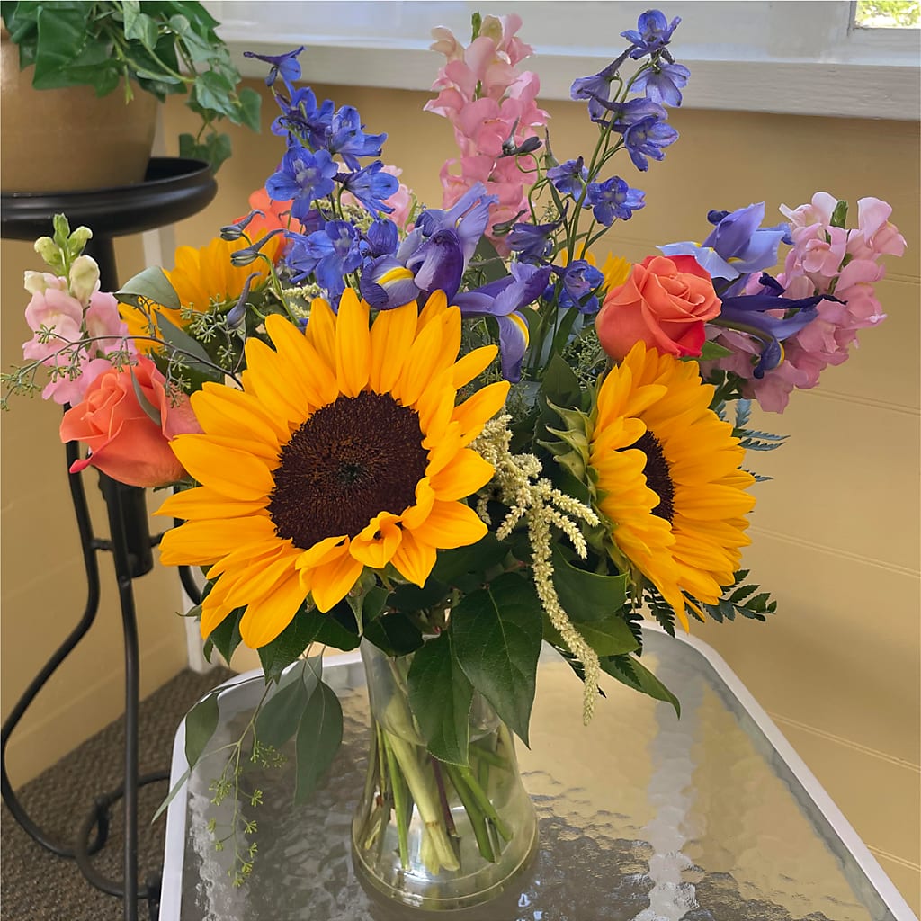 Rays of Life Bouquet –  The Flower Gallery, Linden NJ