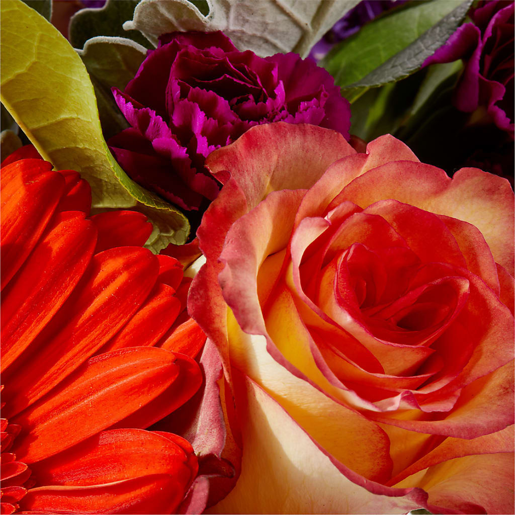 Sangria Bouquet –  The Flower Gallery, Linden NJ