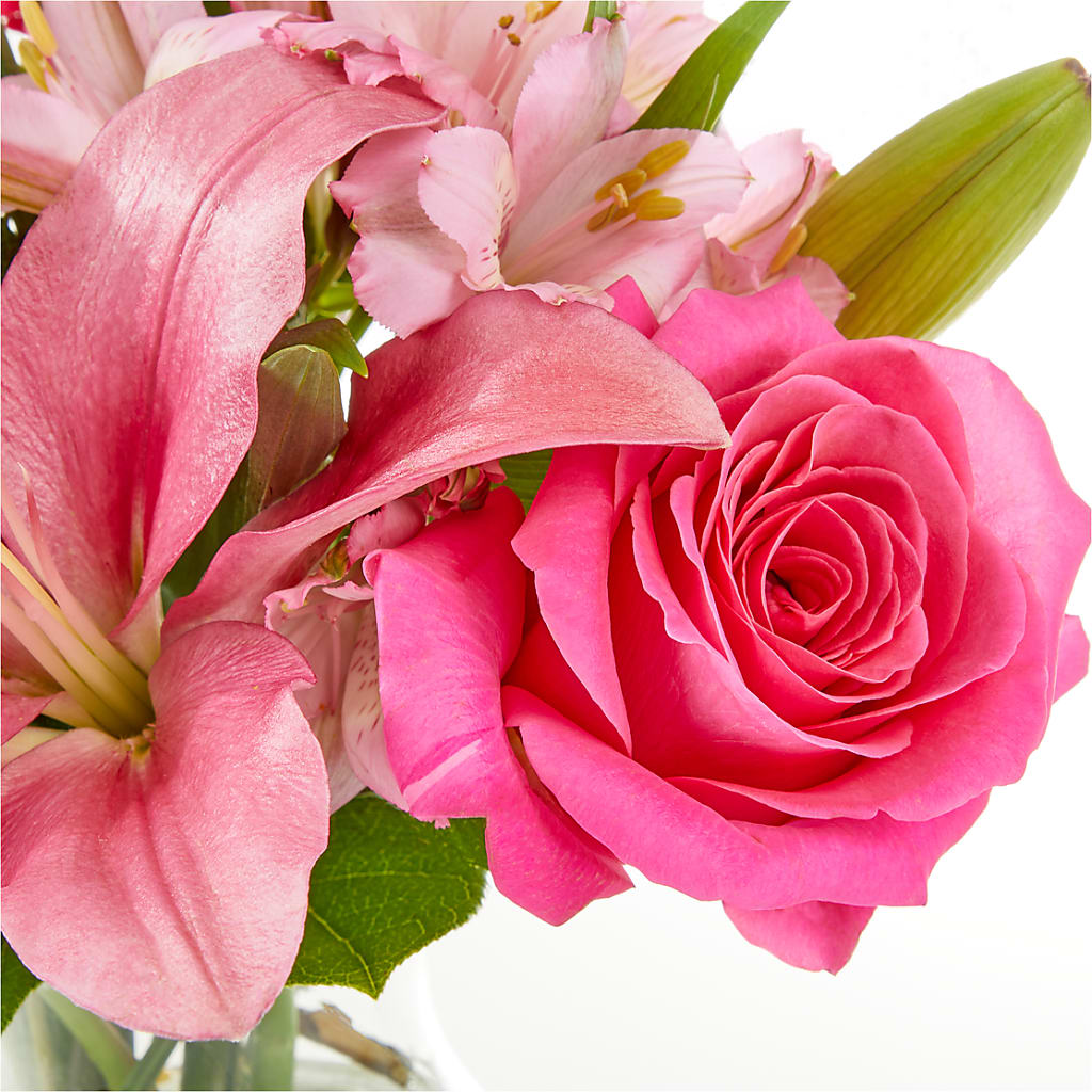 Lots of Love Bouquet –  The Flower Gallery, Linden NJ