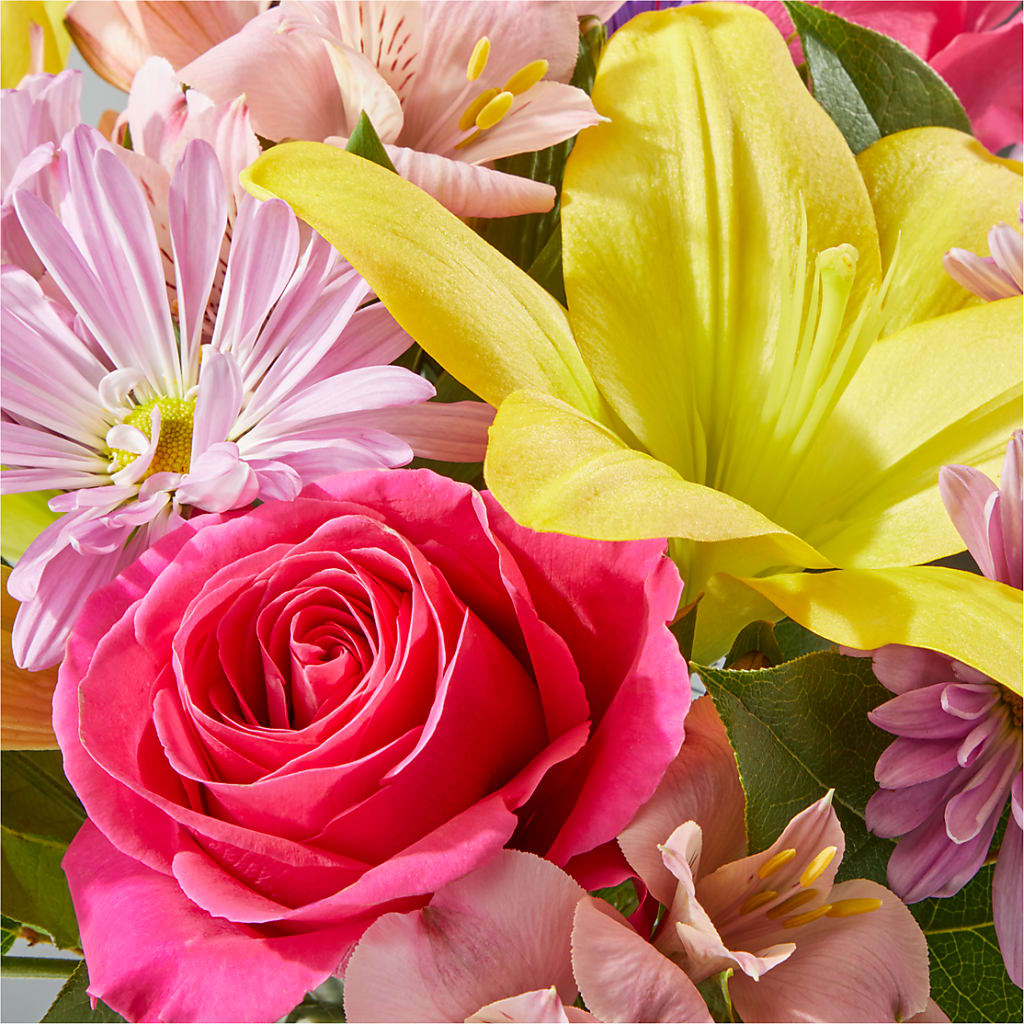 Sprinkles Bouquet –  The Flower Gallery, Linden NJ