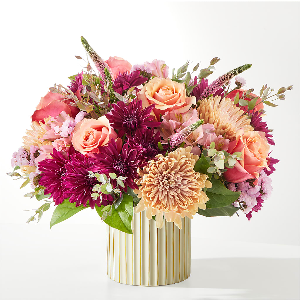 Berry Cobbler Bouquet with Ivory Vase –  The Flower Gallery, Linden NJ