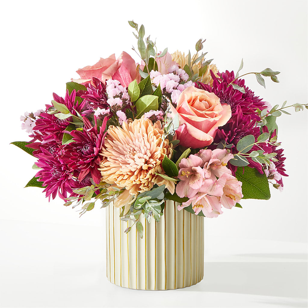 Berry Cobbler Bouquet with Ivory Vase –  The Flower Gallery, Linden NJ