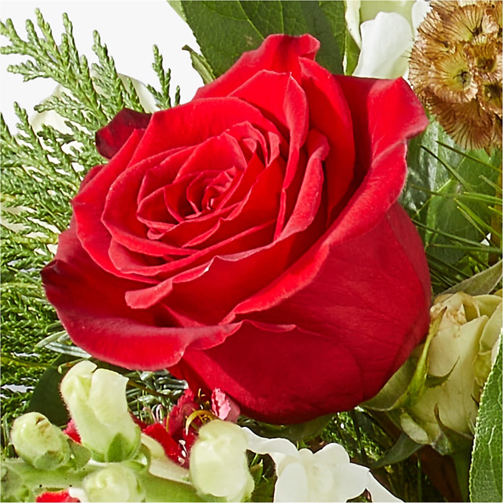 Deck the Halls Bouquet –  The Flower Gallery, Linden NJ